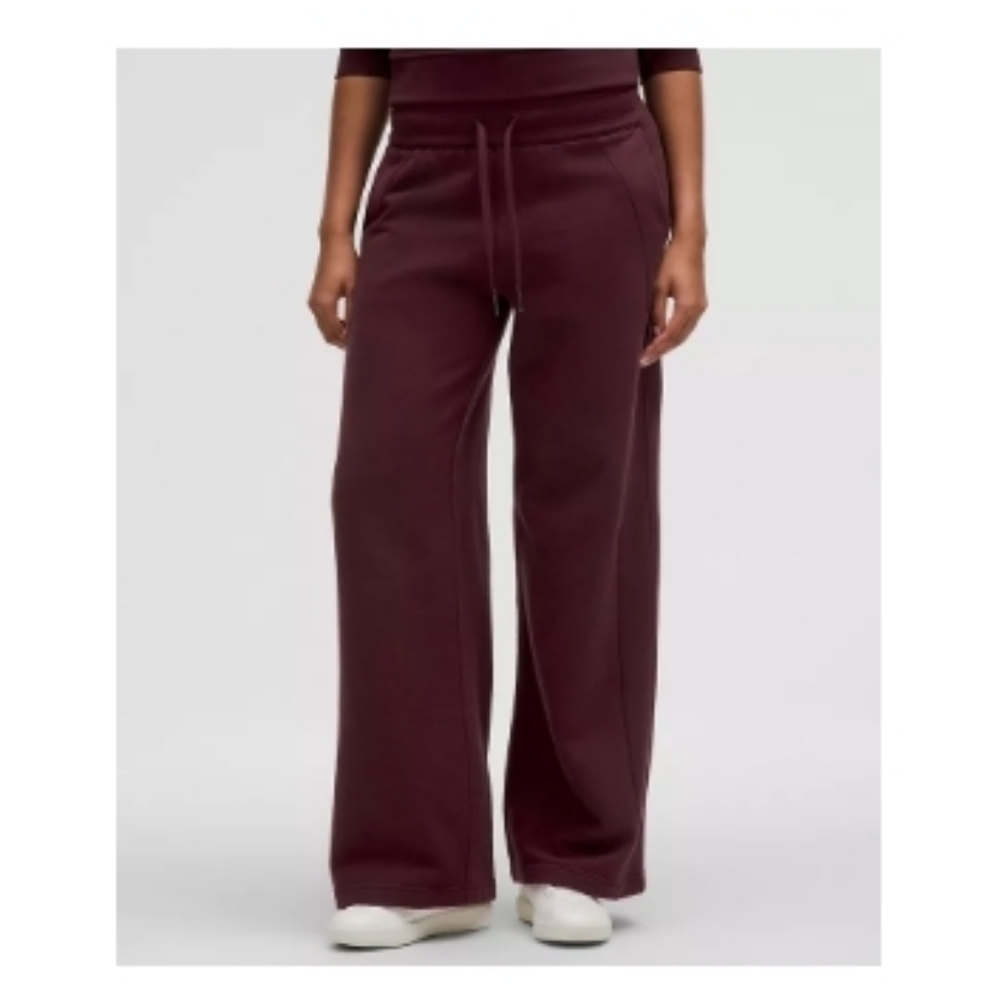 Lululemon Scuba Mid Rise Wide Leg Pant Regular Large NWT Garnet ❤️
